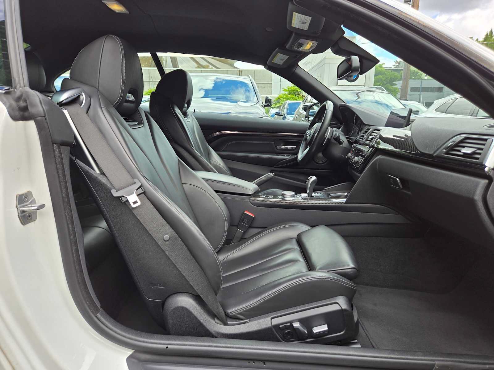 Used 2020 BMW M4 Convertible RWD image 11