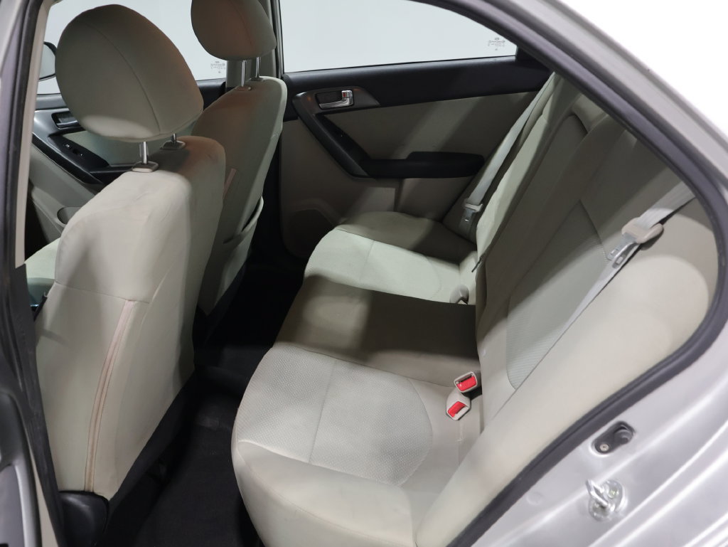 Used 2013 Kia Forte EX w/ Premium Pkg FWD image 21