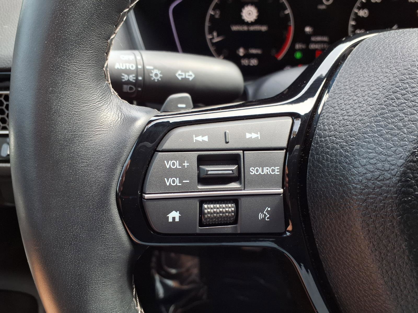 Used 2025 Honda Civic Sport image 12