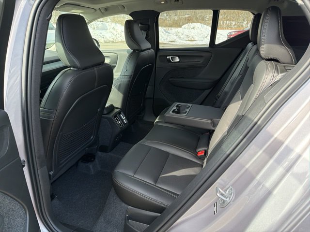New 2026 Volvo XC40 B5 Ultra w/ Protection Package Premier AWD/4WD image 7