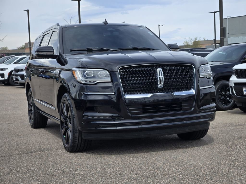 Used 2023 Lincoln Navigator Reserve w/ Equipment Group 201A image 2