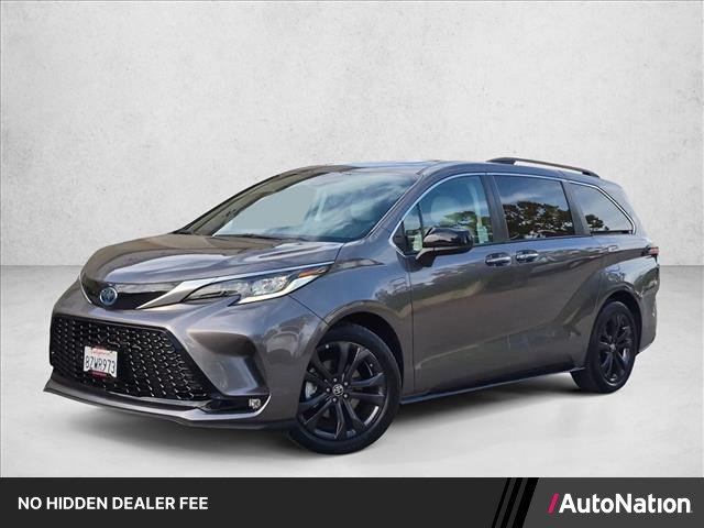Used 2022 Toyota Sienna XSE w/ XSE Plus Package