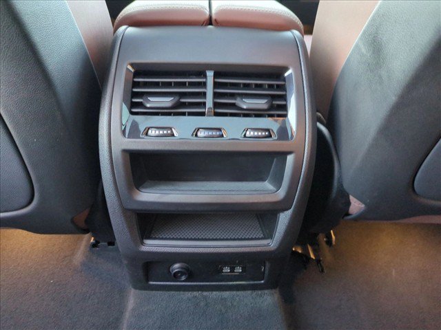 Used 2024 BMW X5 sDrive40i w/ Premium Package RWD image 18