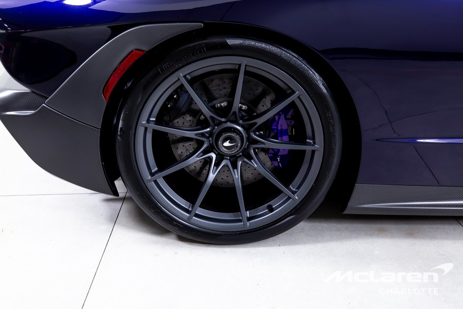 Used 2019 McLaren Senna RWD image 28