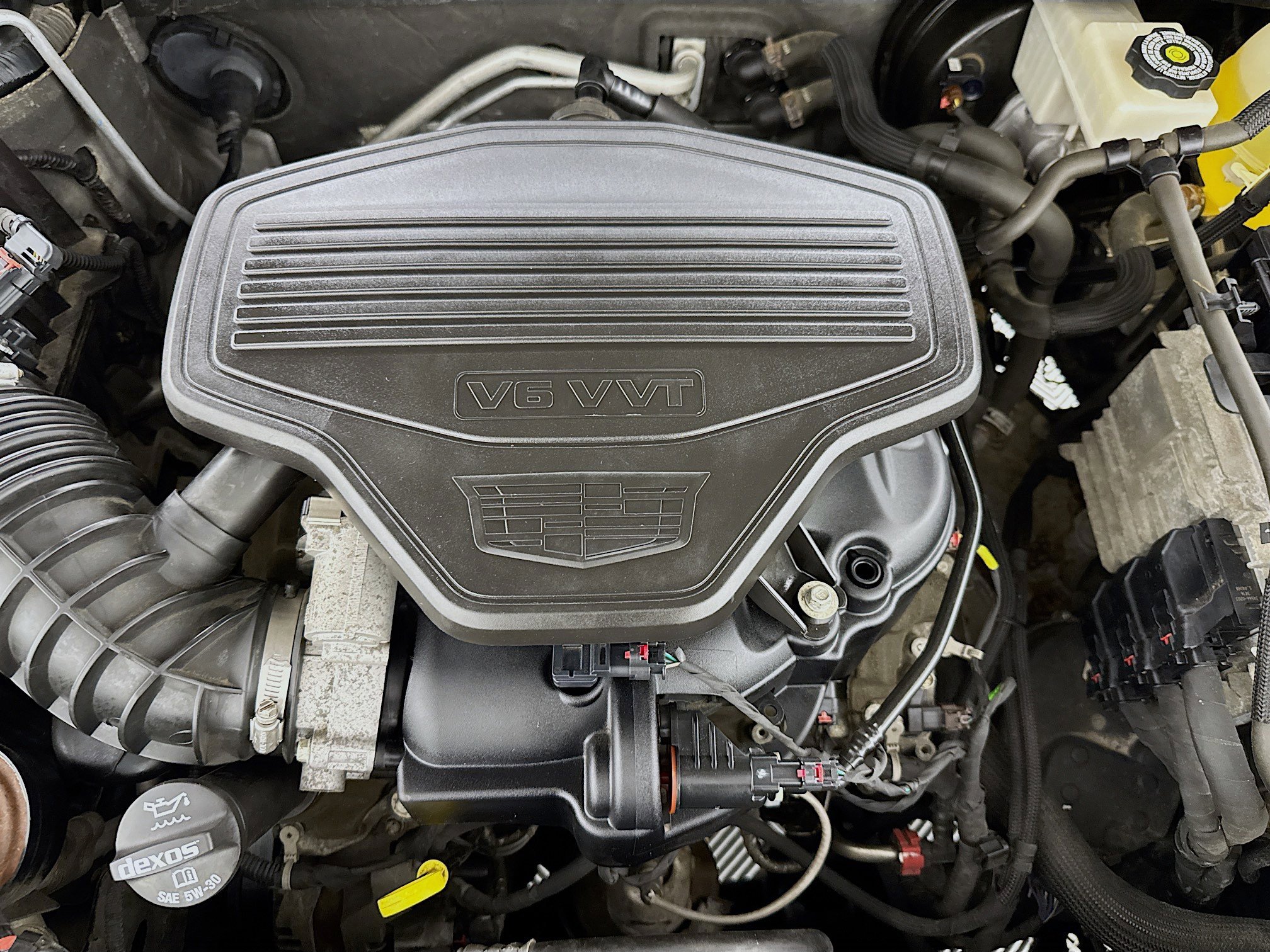 Used 2017 Cadillac XT5 Luxury image 38