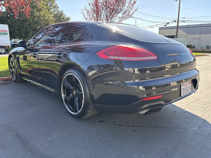 Used 2015 Porsche Panamera Turbo image 11