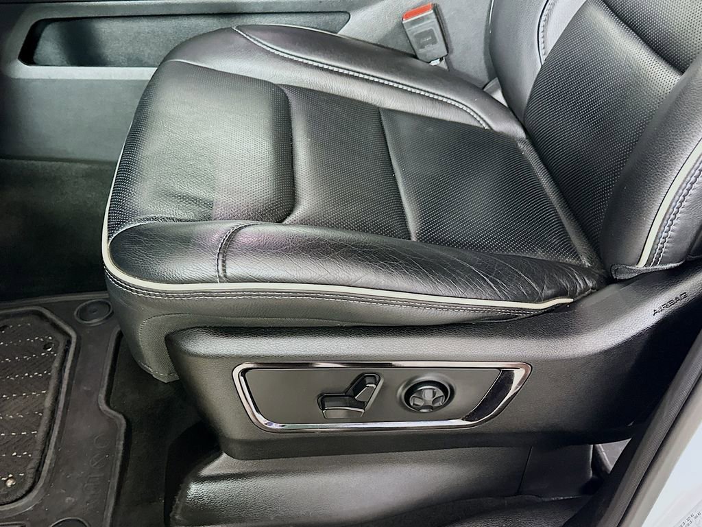 Used 2024 RAM 1500 Limited AWD/4WD image 9