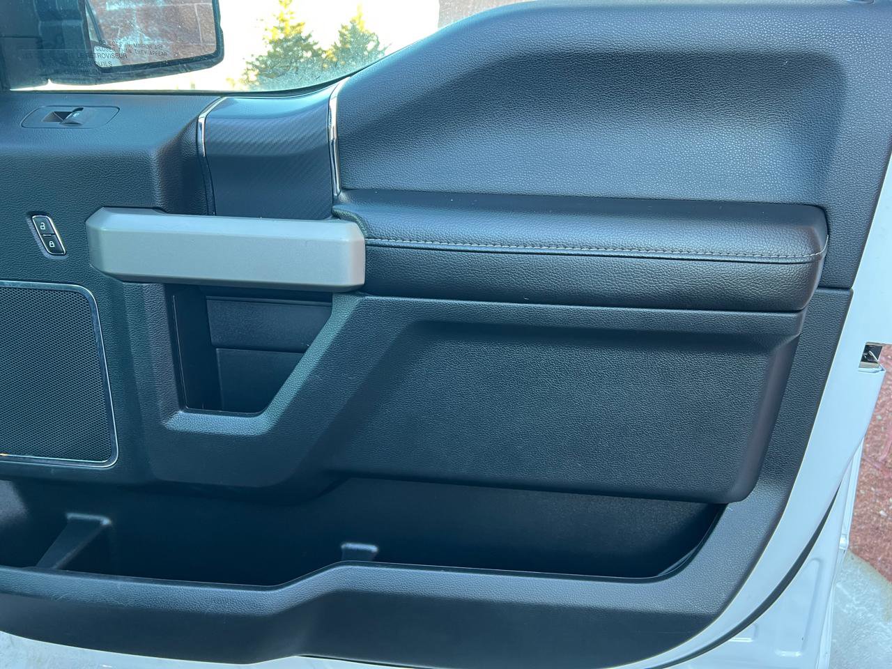 Used 2019 Ford F150 Lariat w/ Equipment Group 502A Luxury image 15