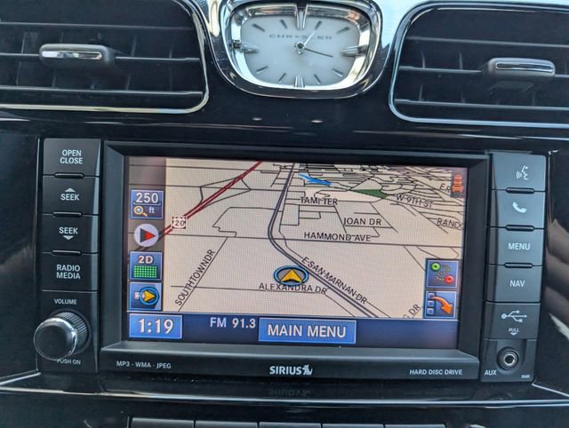 Used 2013 Chrysler 200 Limited image 4