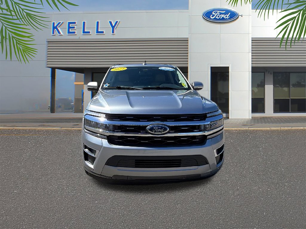 Used 2024 Ford Expedition Limited AWD/4WD image 8
