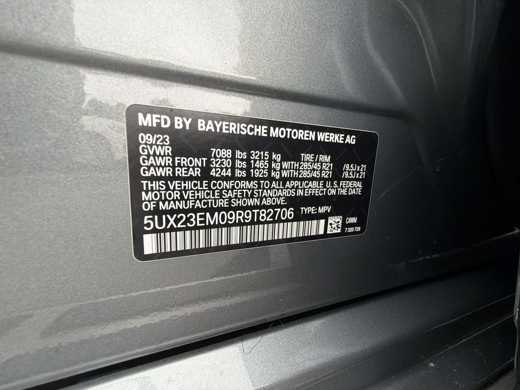 Used 2024 BMW X7 xDrive40i w/ M Sport Package AWD/4WD image 29