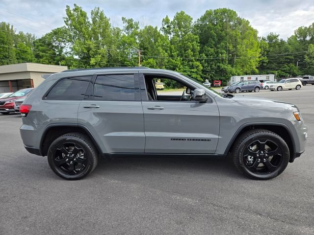 Used 2021 Jeep Grand Cherokee Freedom Edition AWD/4WD image 9