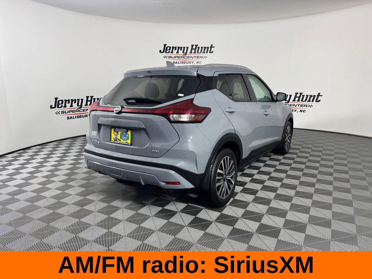 Used 2021 Nissan Kicks SV image 7