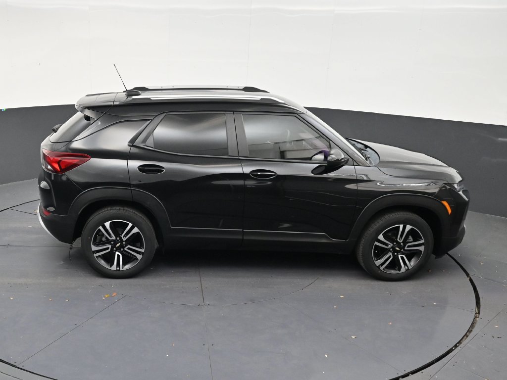 Used 2023 Chevrolet TrailBlazer LT w/ Convenience Package AWD/4WD image 17
