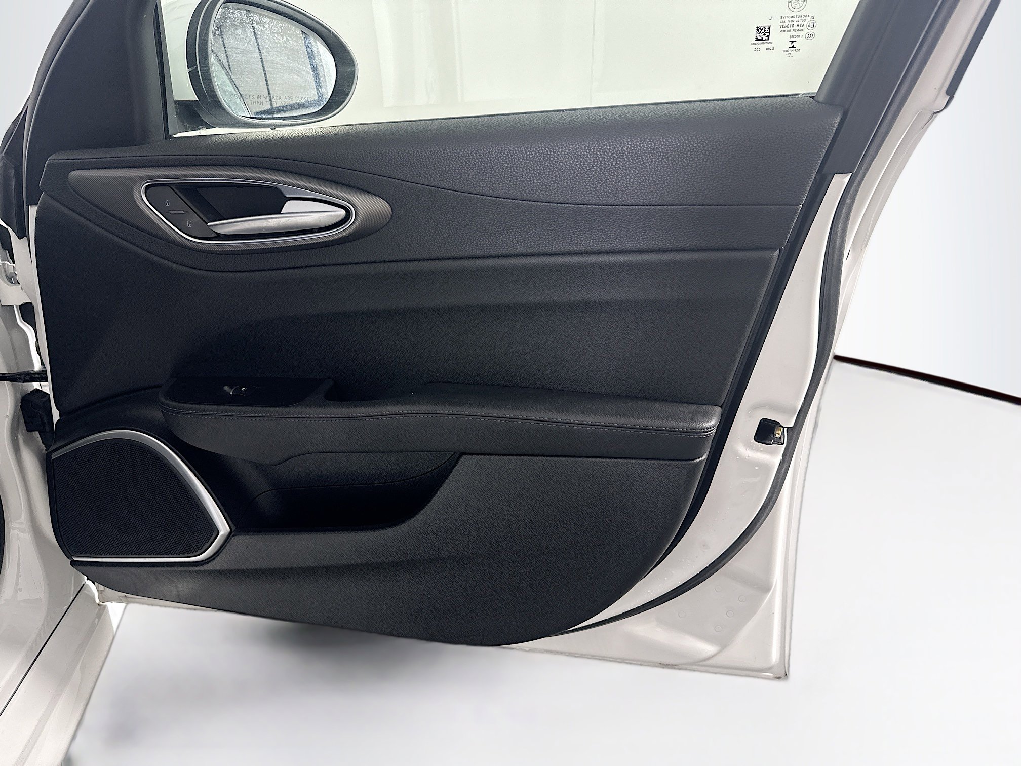 Used 2020 Alfa Romeo Giulia Ti Sport w/ Quick Order Package 22S Sport image 31