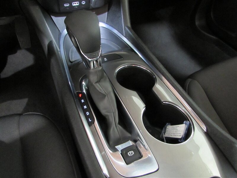Used 2023 Chevrolet Malibu LT image 23