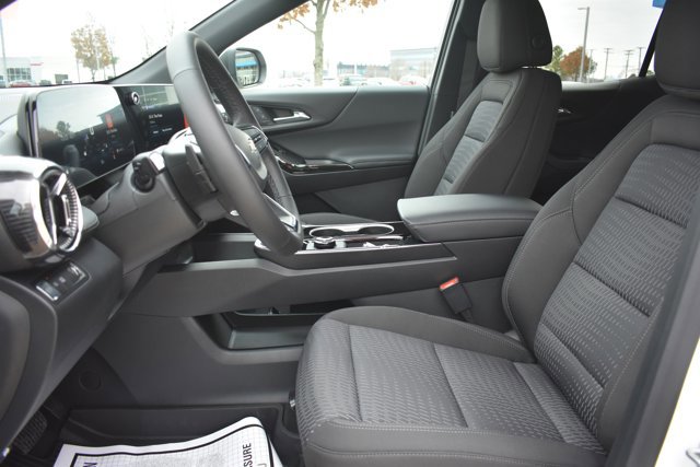 New 2026 Chevrolet Equinox LT image 14