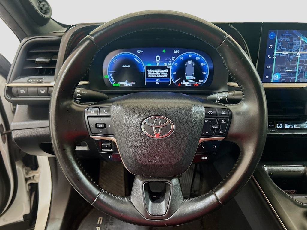 Used 2023 Toyota Crown AWD/4WD image 9