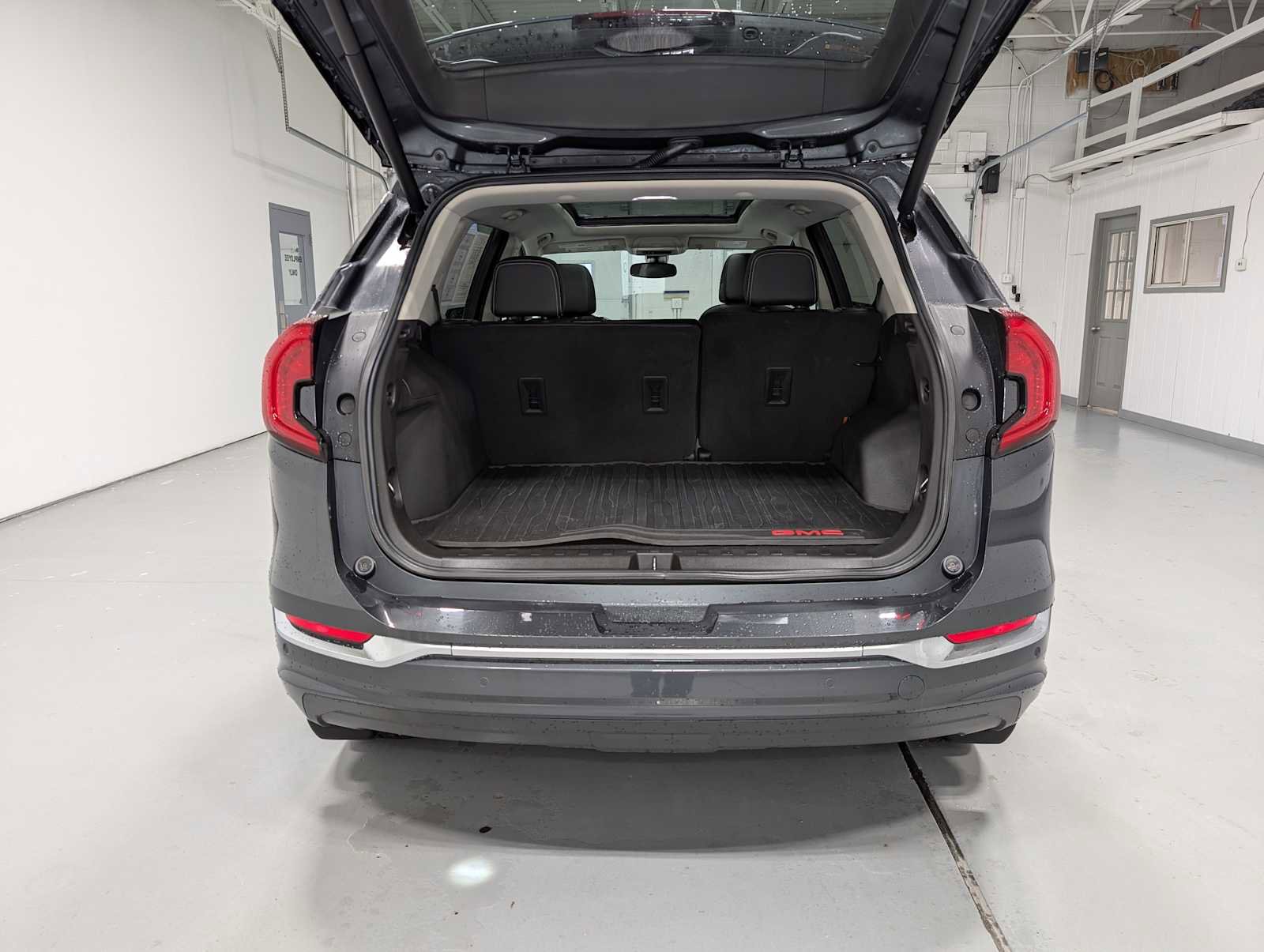 Certified 2022 GMC Terrain Denali image 41