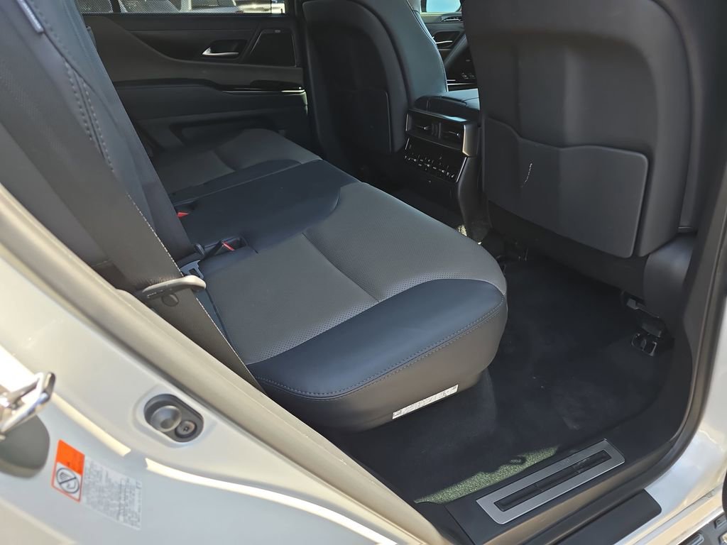 Used 2025 Lexus LX 700h Overtrail w/ Accessory Package (Z1) image 14