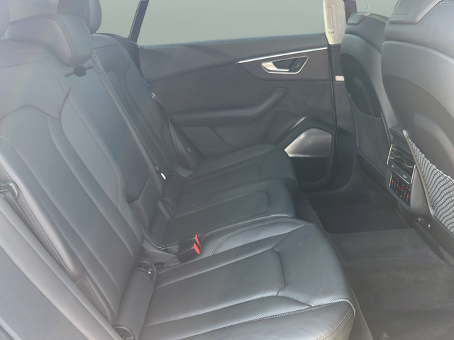 Used 2019 Audi Q8 Prestige w/ Luxury Package AWD/4WD image 14
