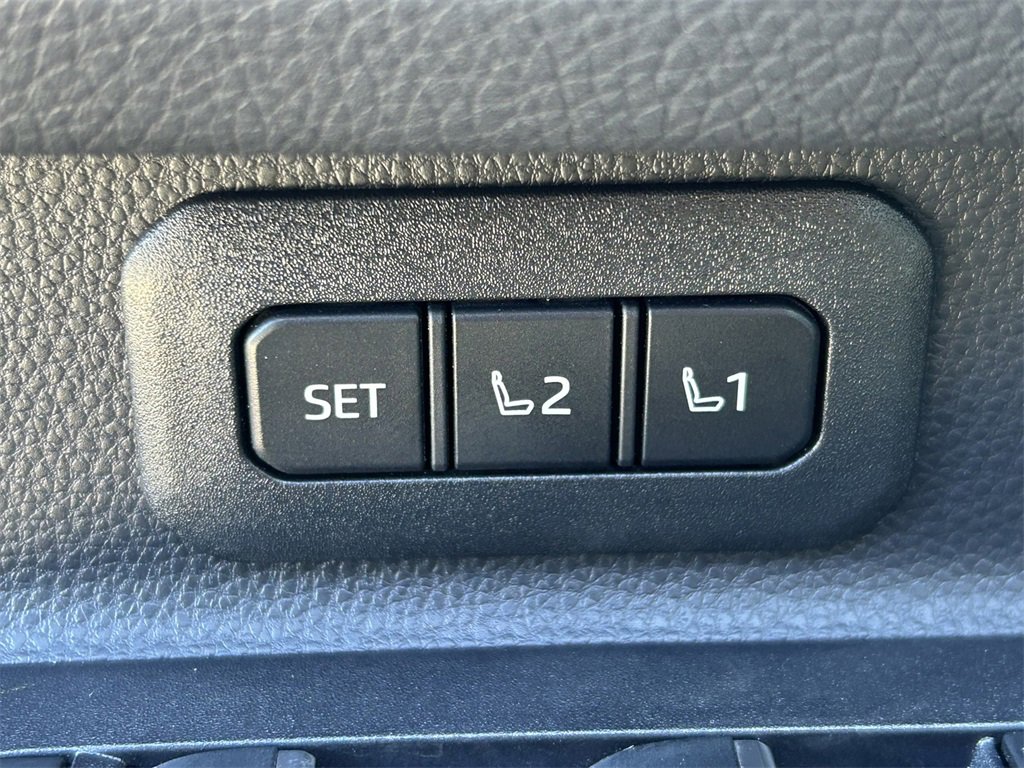 Used 2024 Toyota Land Cruiser image 27