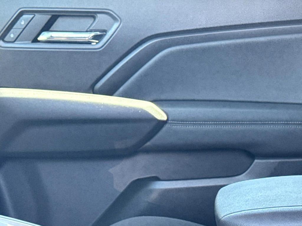 Used 2023 Chevrolet Colorado LT w/ LT Convenience Package RWD image 20