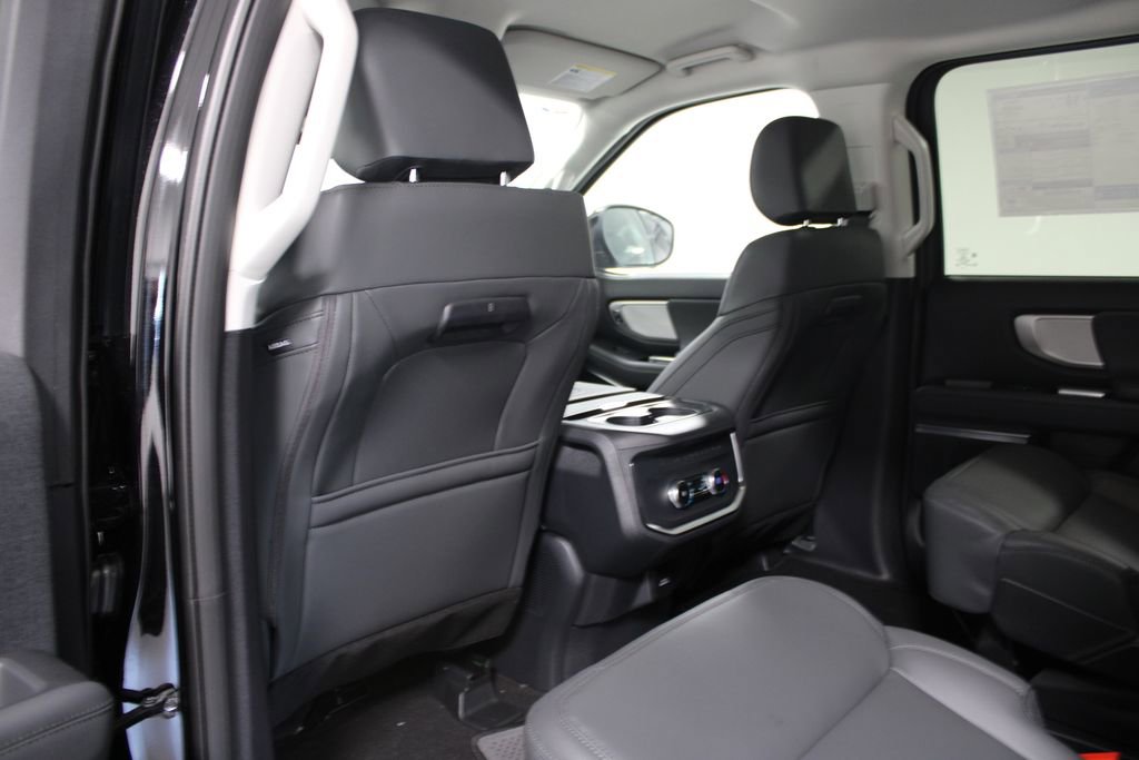 New 2026 Ford Expedition Active image 27