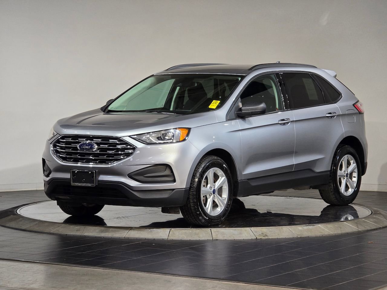 Used 2022 Ford Edge SE image 5