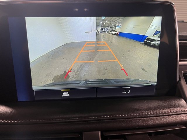 Used 2023 Chevrolet Suburban LT image 27