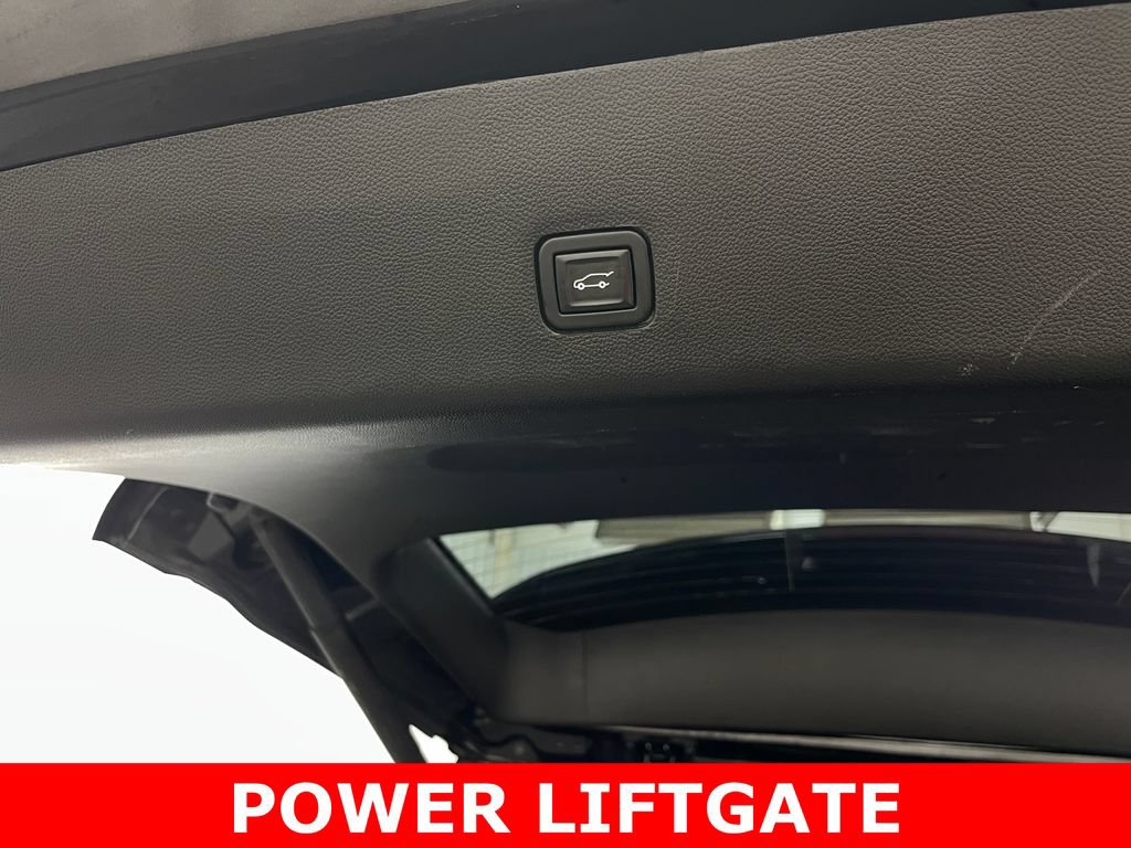 Certified 2021 Chevrolet Traverse LT FWD image 46