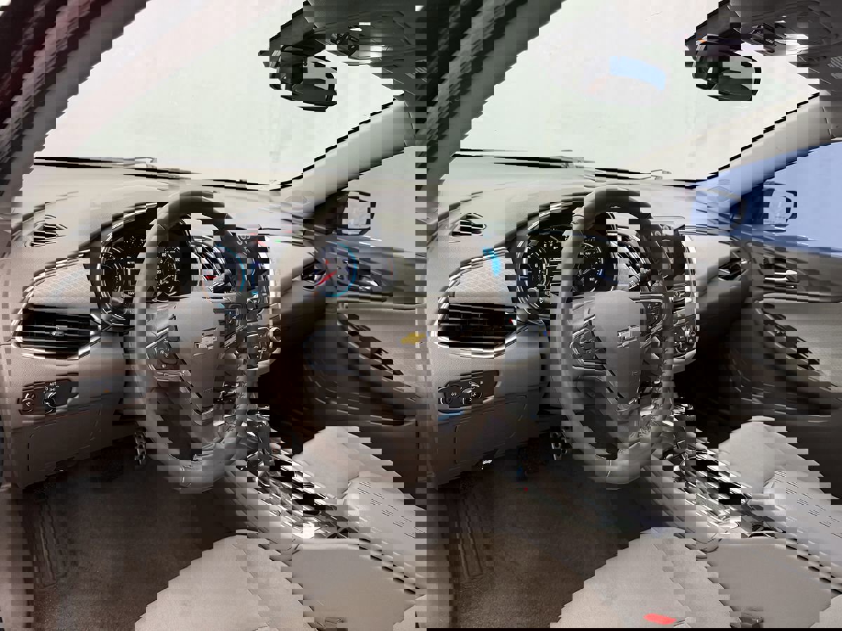 Used 2016 Chevrolet Malibu LT image 8