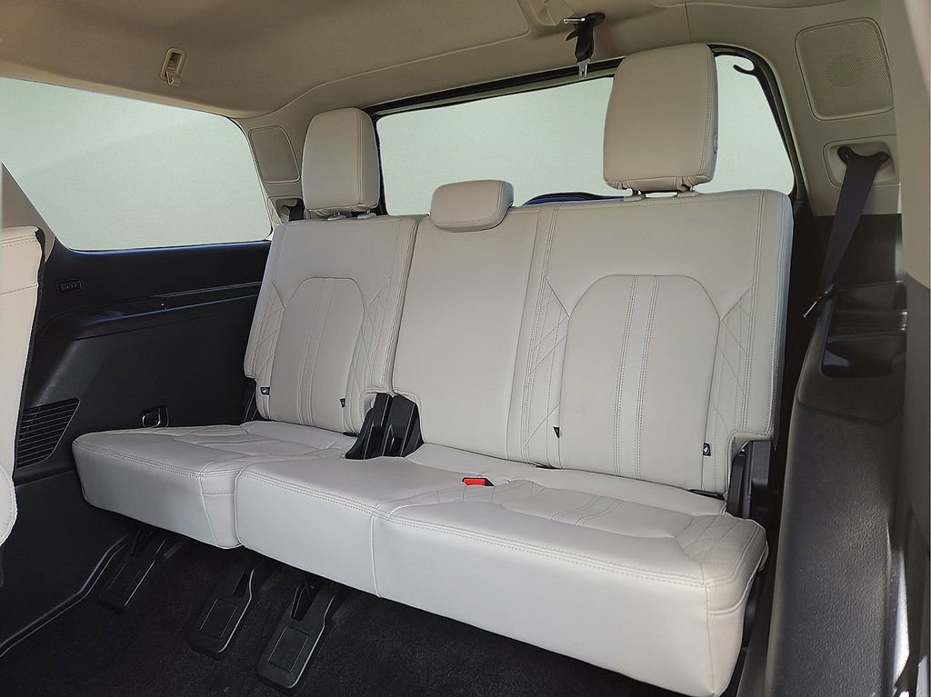 Used 2021 Ford Expedition Platinum image 16