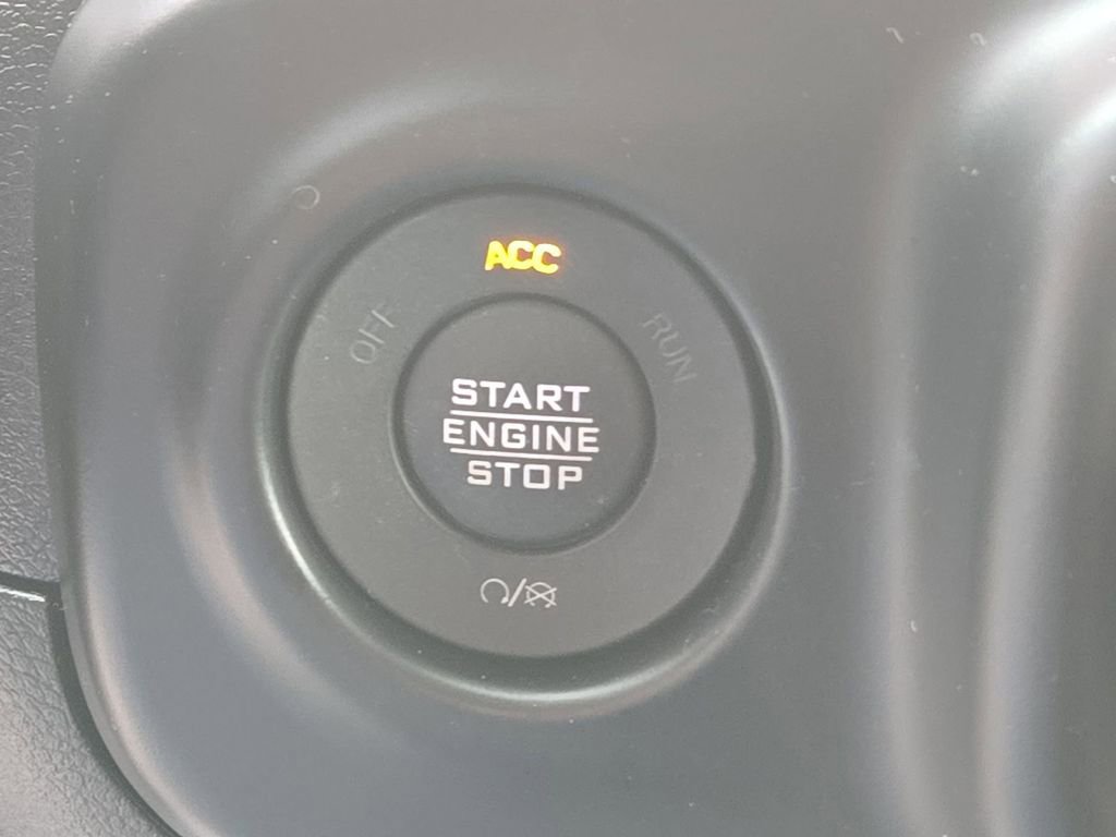 Used 2023 Jeep Wrangler Unlimited Rubicon w/ Cold Weather Group image 33