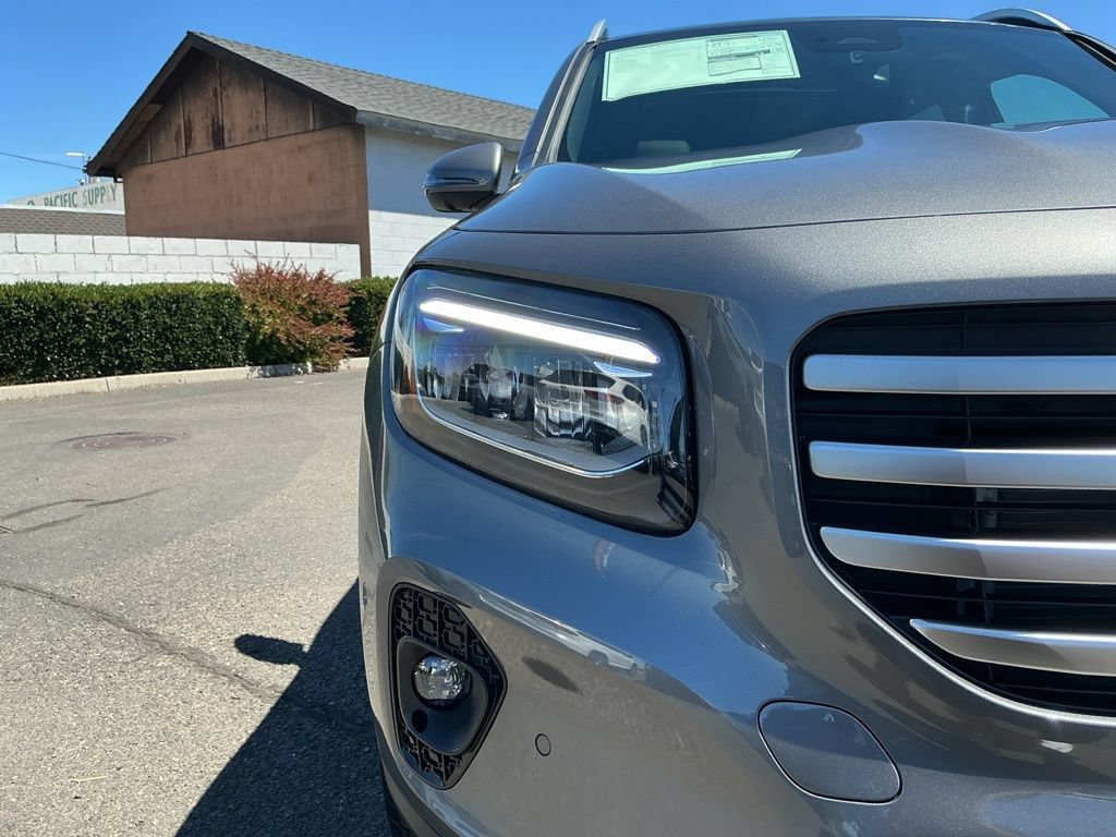 New 2026 Mercedes-Benz GLB 250 4MATIC image 3