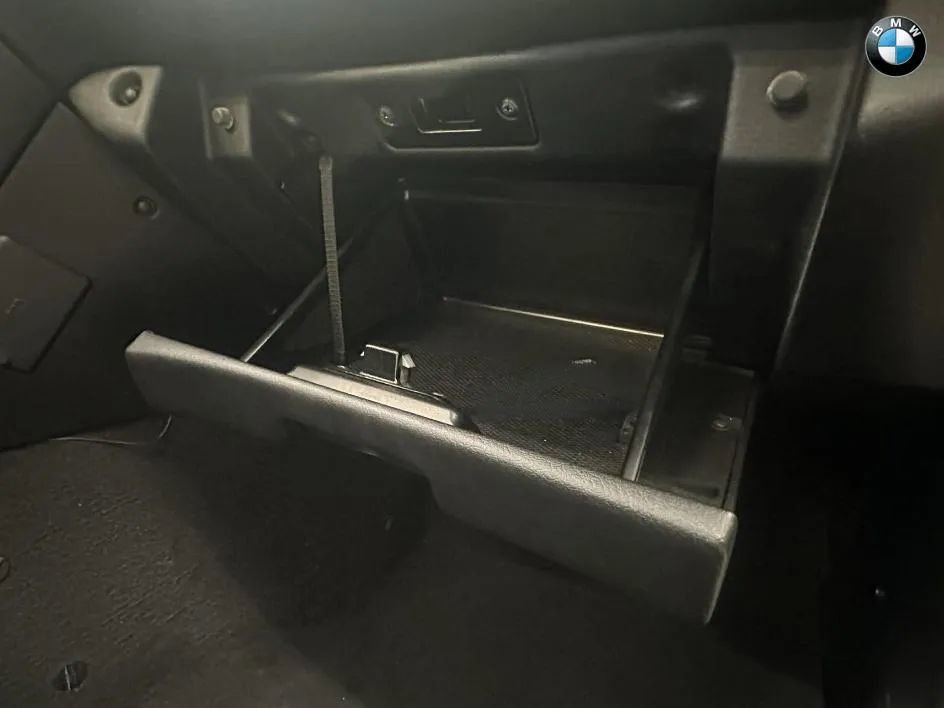 Used 2000 BMW Z3 2.5i image 20