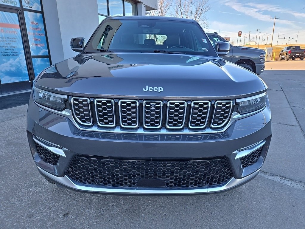 Used 2025 Jeep Grand Cherokee Summit image 14