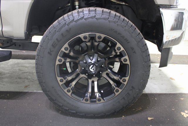 Used 2019 Ford F250 Lariat w/ Chrome Package image 30