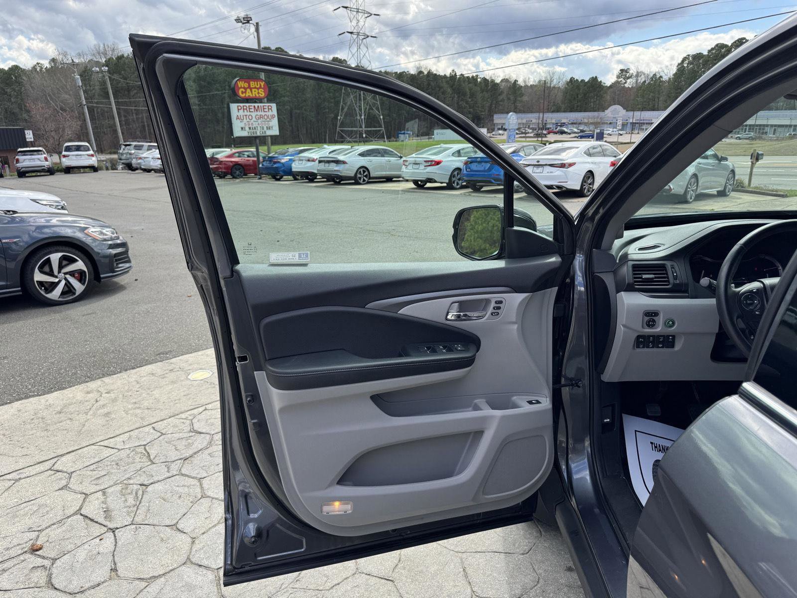 Used 2023 Honda Ridgeline RTL-E image 6