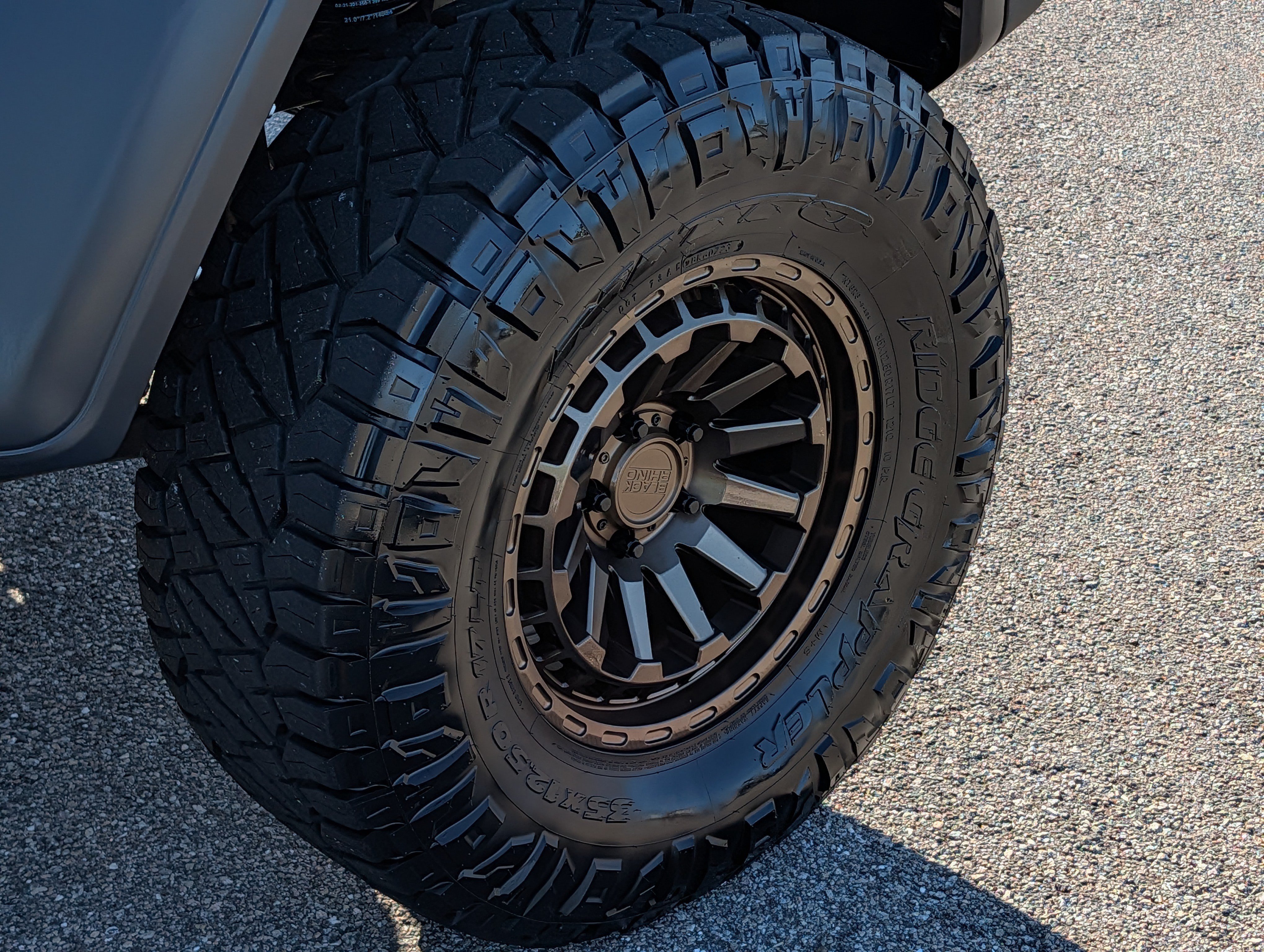 Used 2024 Jeep Wrangler Sport AWD/4WD image 13