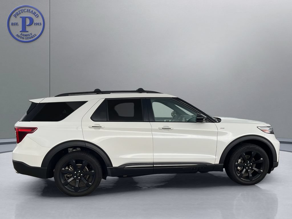 Used 2024 Ford Explorer ST-Line w/ Class IV Trailer Tow Package AWD/4WD image 8