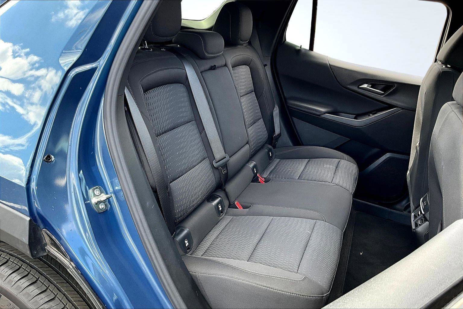 Used 2025 Chevrolet Equinox LT AWD/4WD image 27