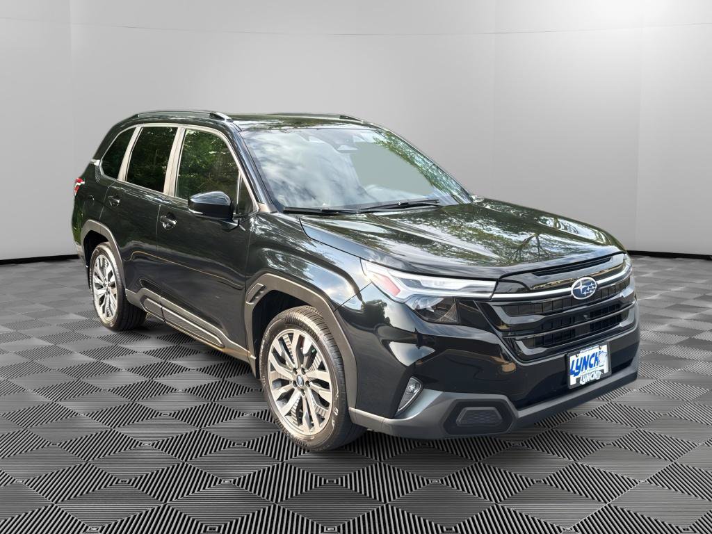 Used 2025 Subaru Forester Touring w/ Popular Package - Touring AWD/4WD image 3