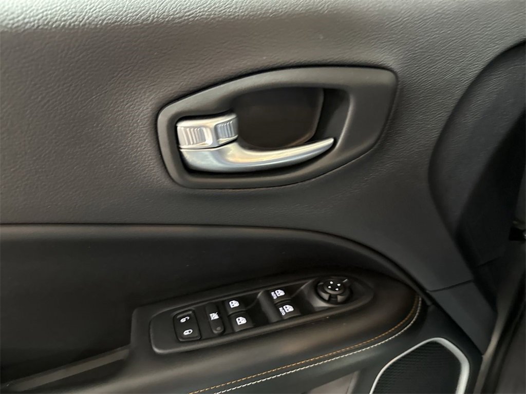 Used 2021 Jeep Compass Latitude w/ Convenience Group image 20