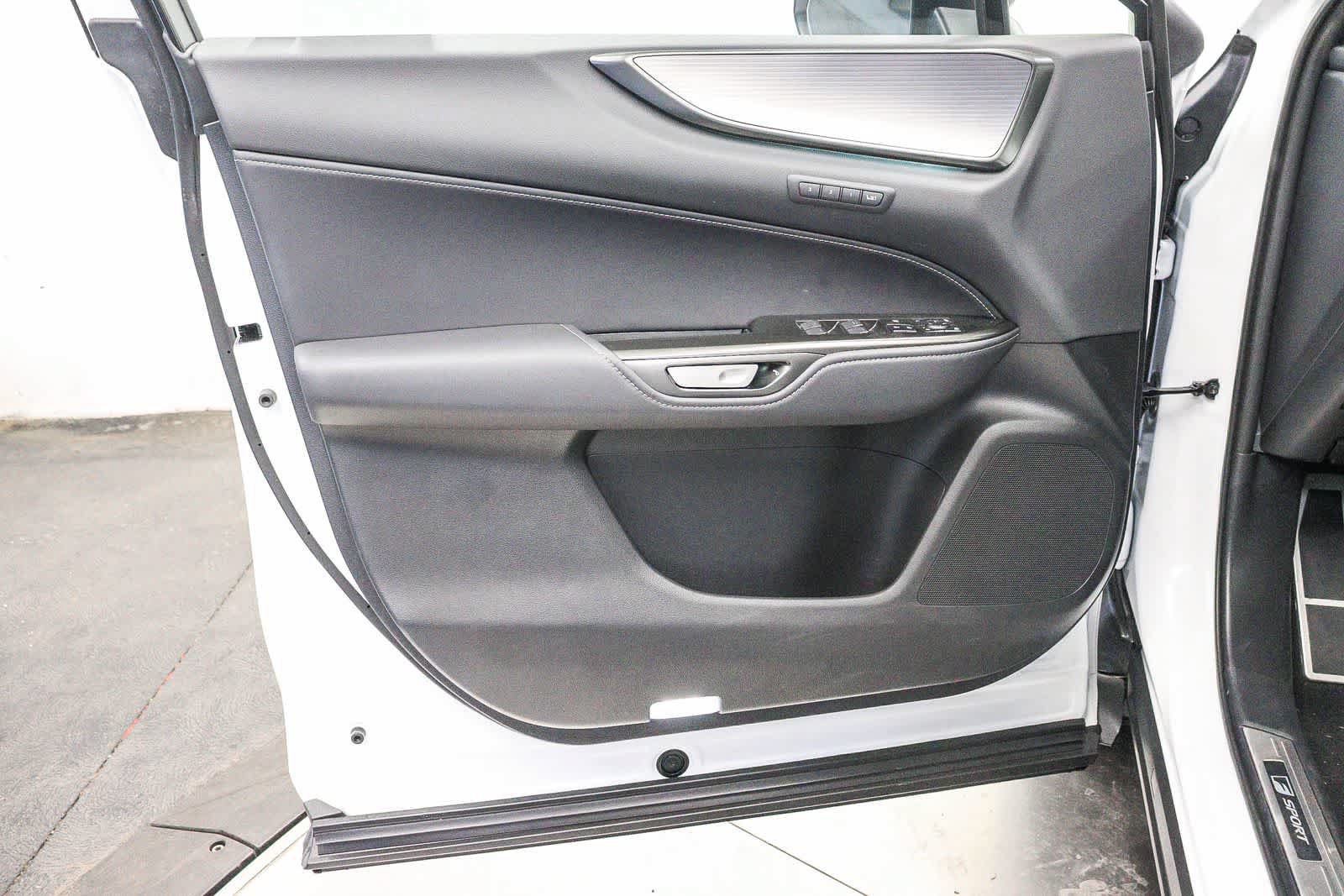 Used 2026 Lexus NX 450h+ F Sport AWD/4WD image 22