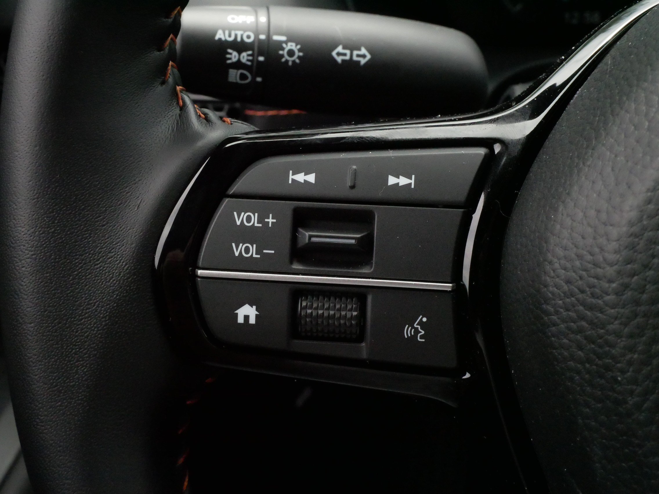 Certified 2026 Honda HR-V Sport image 27
