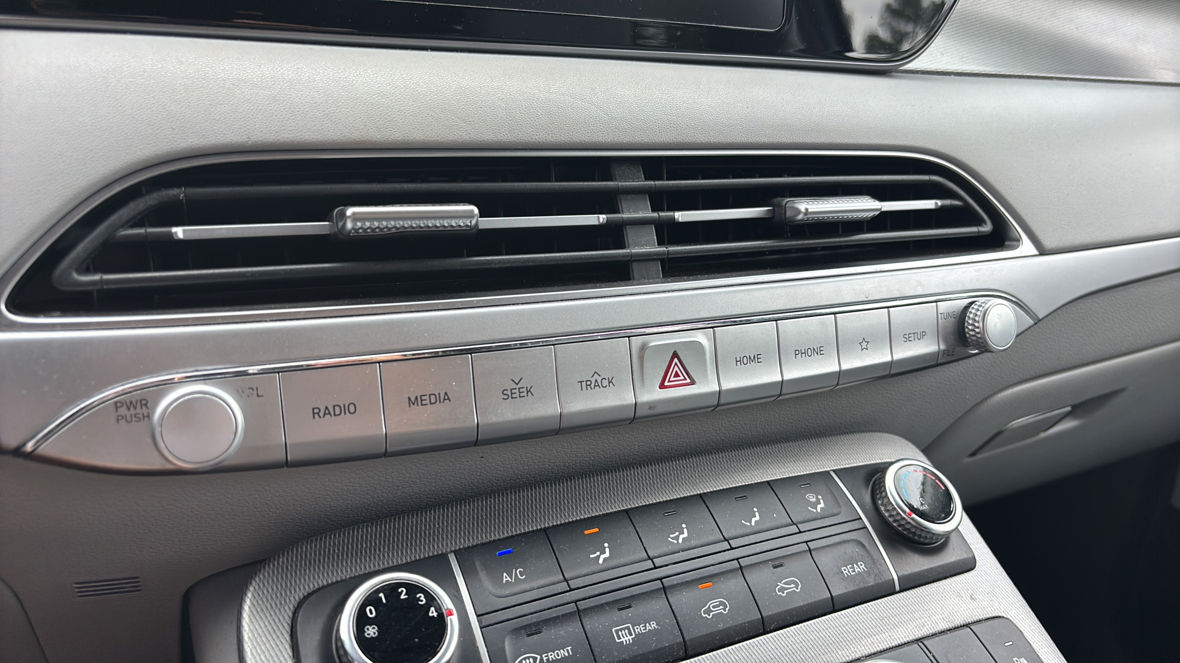 Used 2020 Hyundai Palisade SE FWD image 20