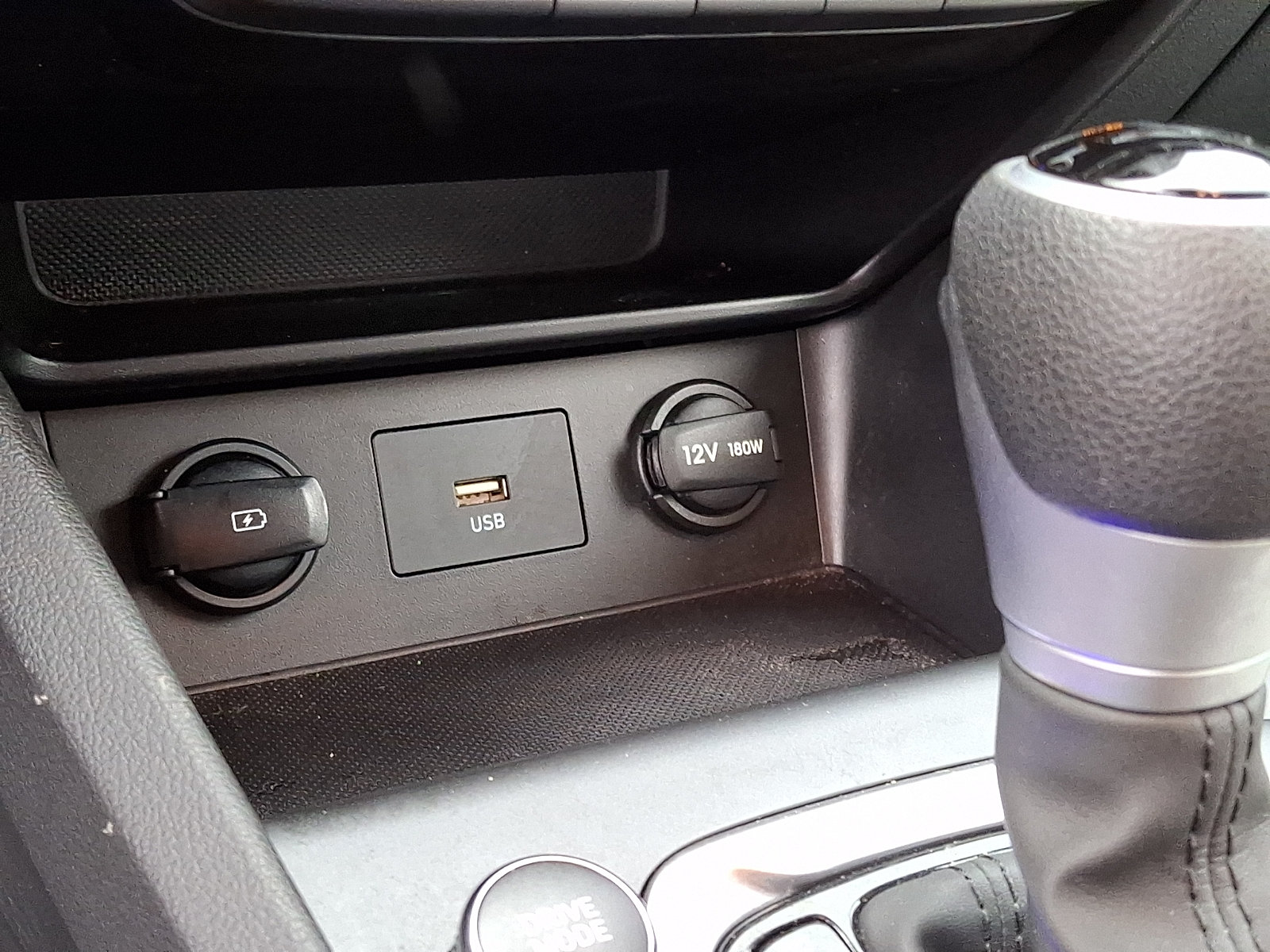 Certified 2023 Hyundai Kona SEL AWD/4WD image 17