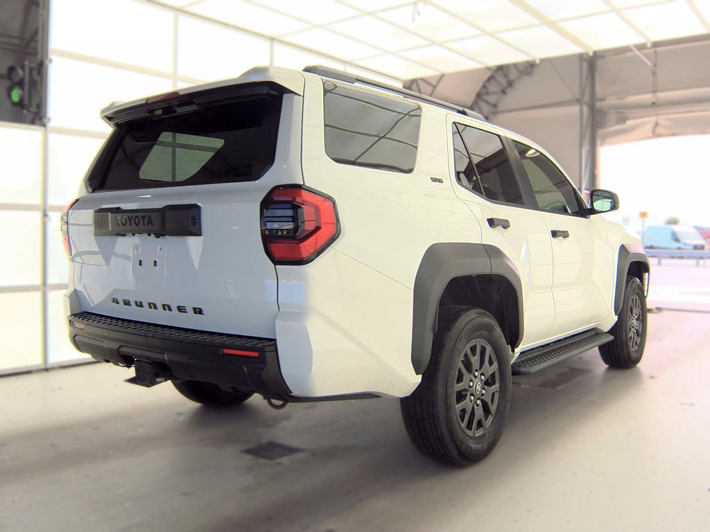 Used 2025 Toyota 4Runner SR5 AWD/4WD image 4
