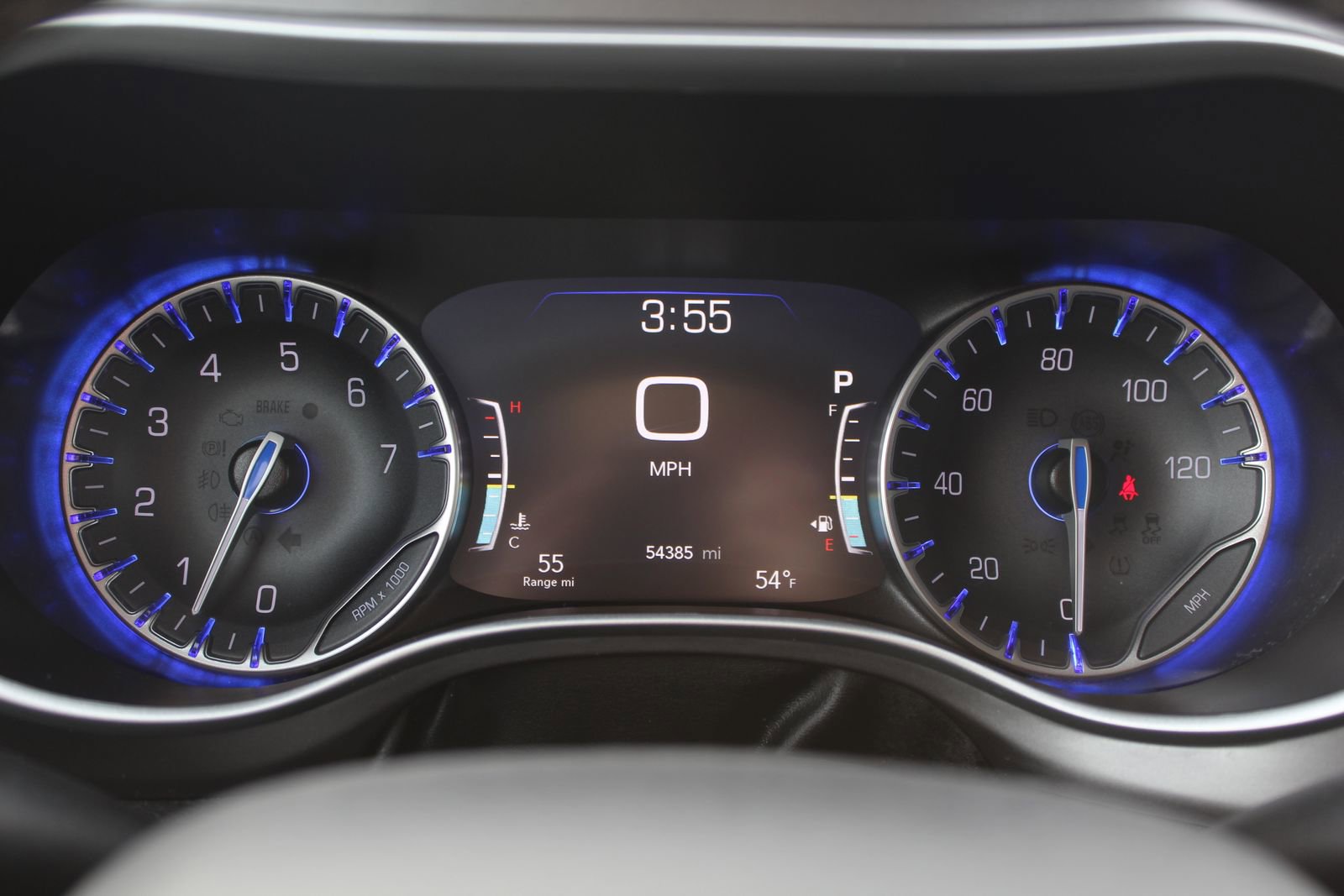 Used 2023 Chrysler Pacifica Touring-L image 16